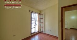 J284 – 3 bedroom house unfurnished