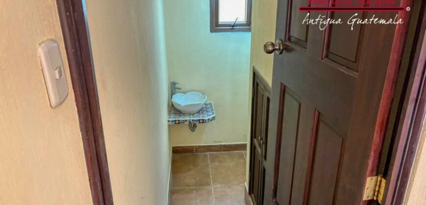 F316 – 3 Bedroom House Unfurnished