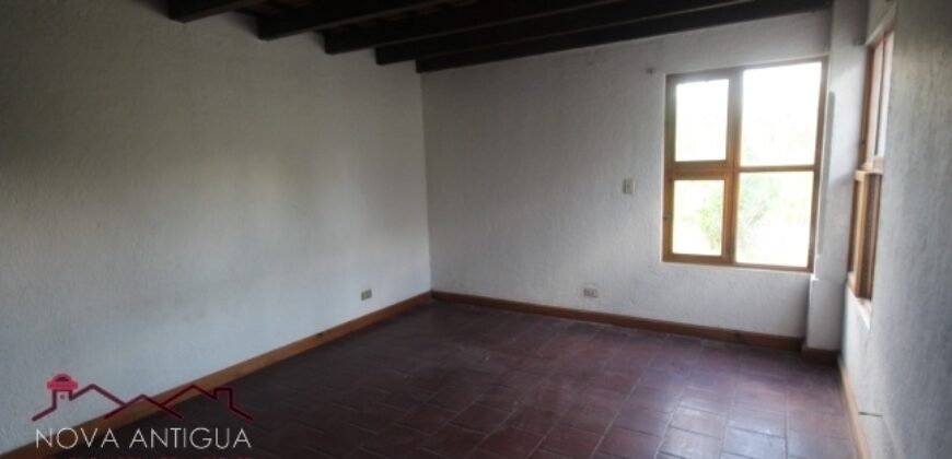 D267 – 4 bedroom house for rent