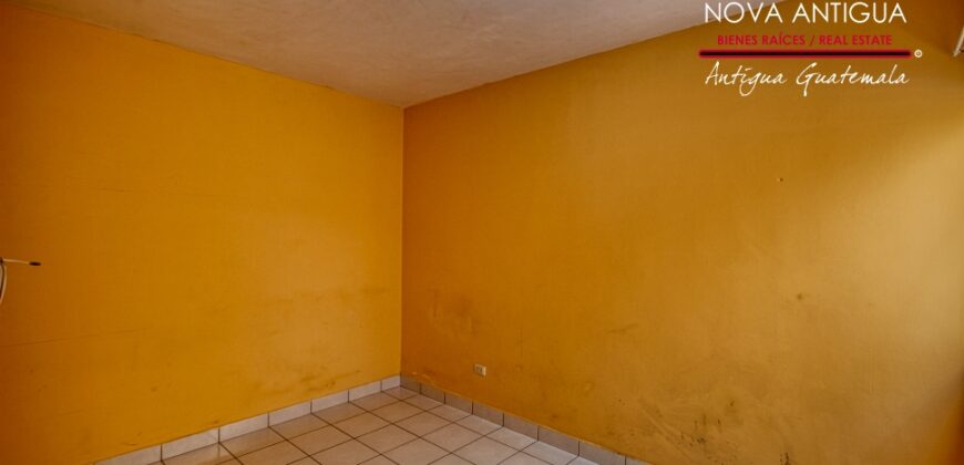 F325 – 2 bedroom house unfurnished