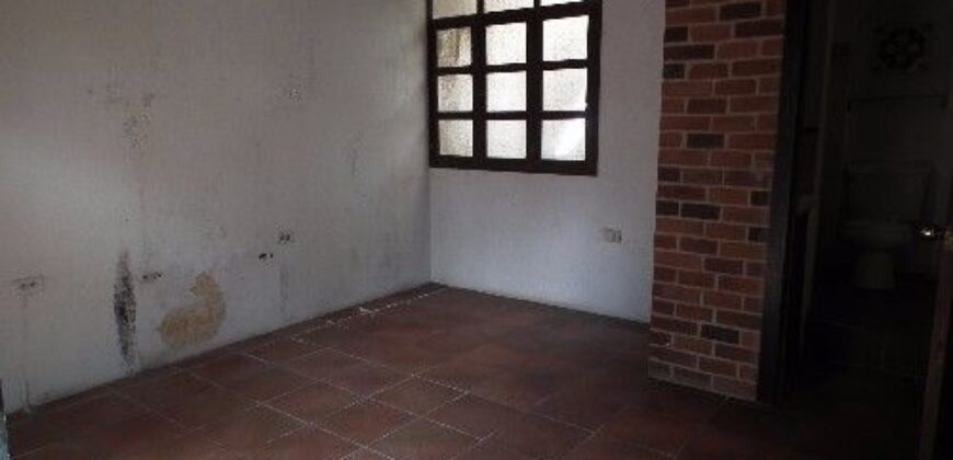 A3067 – 3 bedroom house for rent unfurnished