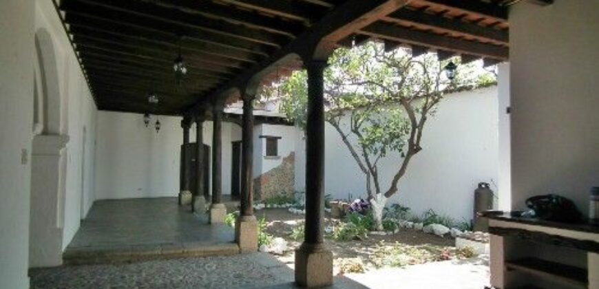 A3074 – Casa de 2 habitaciones sin muebles