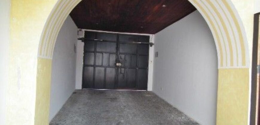 A3075 – House for rent unfurnished ten ambiences