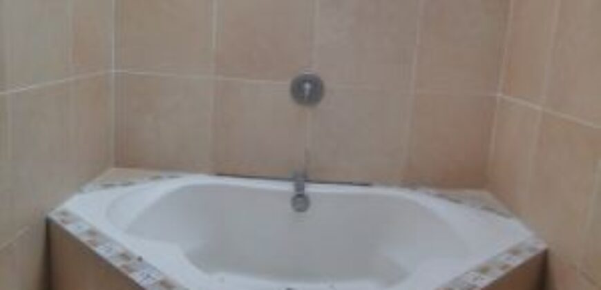 A3075 – House for rent unfurnished ten ambiences