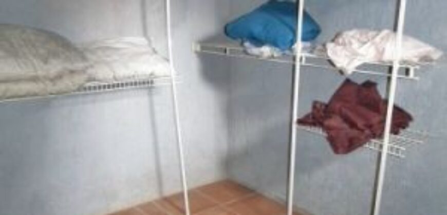 A3077 – Casa en renta amueblada de 3 habitaciones