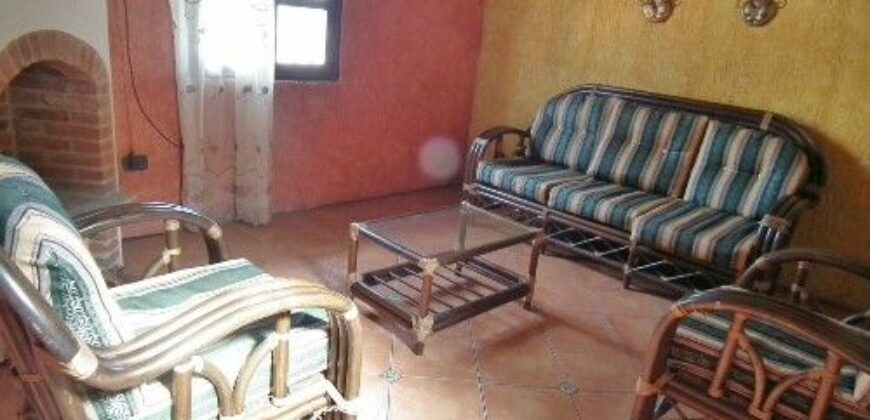 A3077 – Casa en renta amueblada de 3 habitaciones