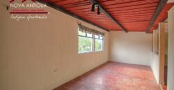 D269 – 5 bedroom house unfurnished