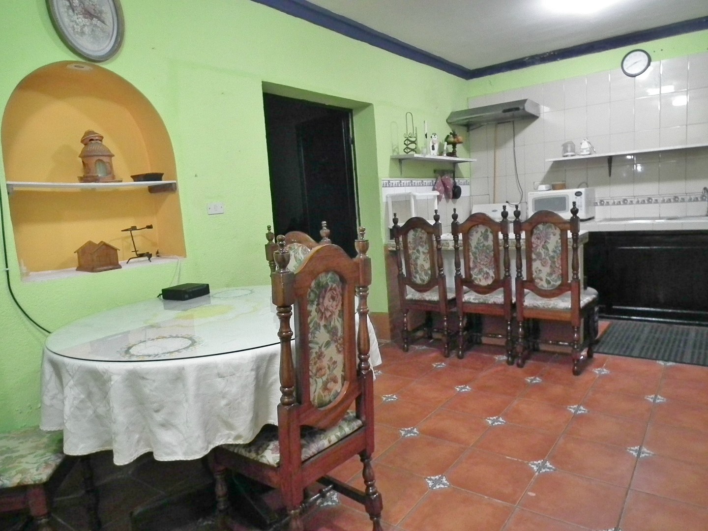 D271 – 3 bedrooms apartment furnished all services are included