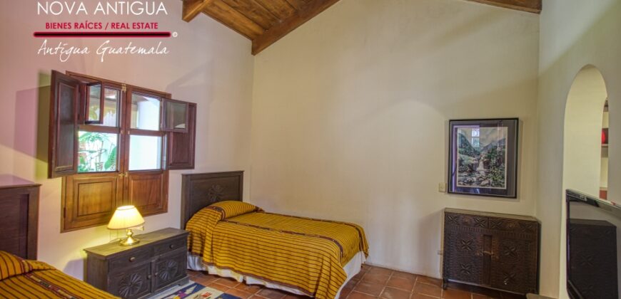 A3093 – Two room house for rent fully furnished and equipped