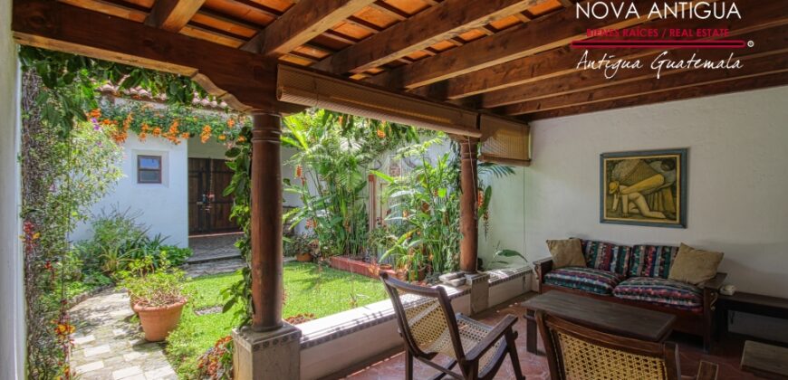 A3093 – Two room house for rent fully furnished and equipped