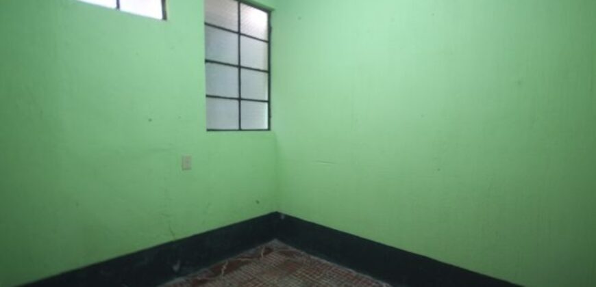 A3096 – 12 room house, 6 bathrooms ideal for lodging house or offices