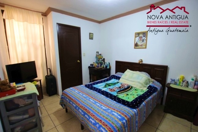 I283 – 3 bedroom house in gated community