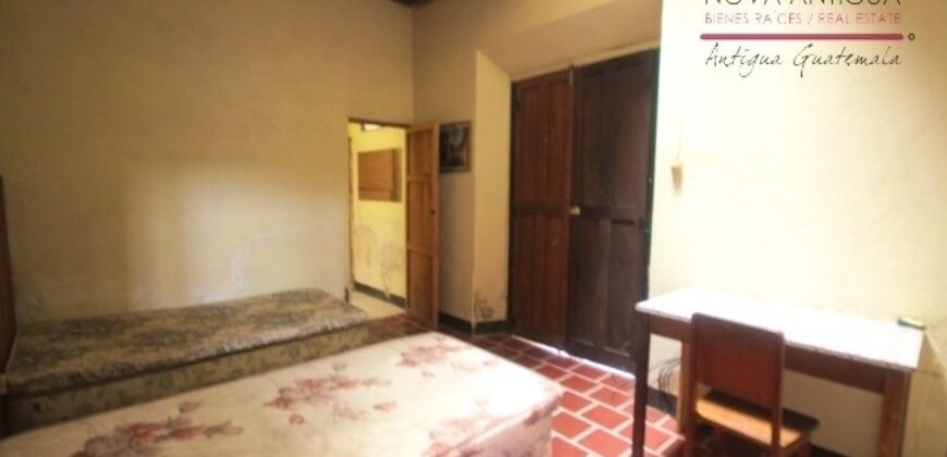 A3380 – Local en renta en el centro de la Antigua