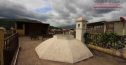 J307 – Ample house for rent in the área of San Miguel Escobar