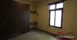 J308 – Beautiful apartment with Venetian details in the area of Ciudad Vieja