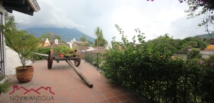 A3383 – Apartamento en renta amueblado de dos habitaciones