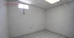 E236 – Ample house for rent in the area of Santa Ana