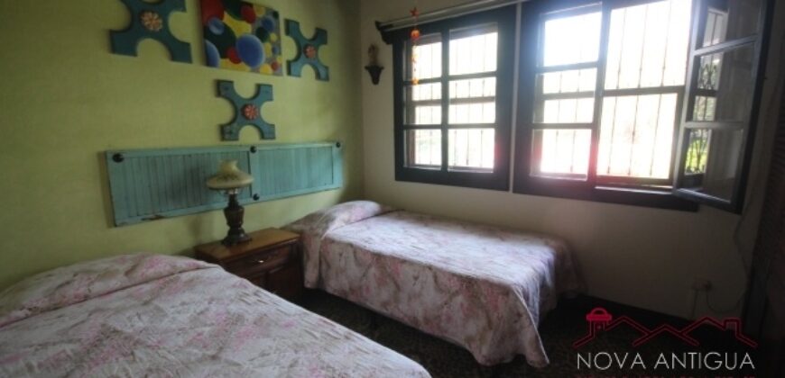 C231 – Ample furnished house for rent