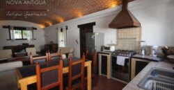 D272 – Casa en renta de 4 habitaciones con muebles