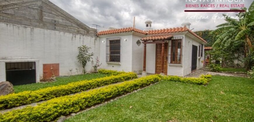 I291 – Hermosa casa en renta en San Pedro las Huertas