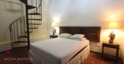 A3401 – Ample furnished house 3 blocks away from the Central Park