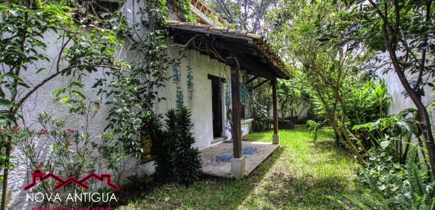 D272 – Casa en venta de 4 habitaciones en Tetuan