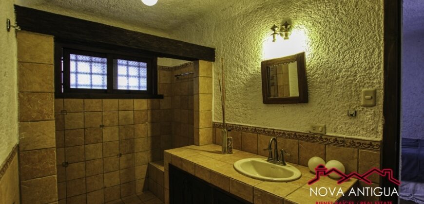 D272 – Casa en venta de 4 habitaciones en Tetuan