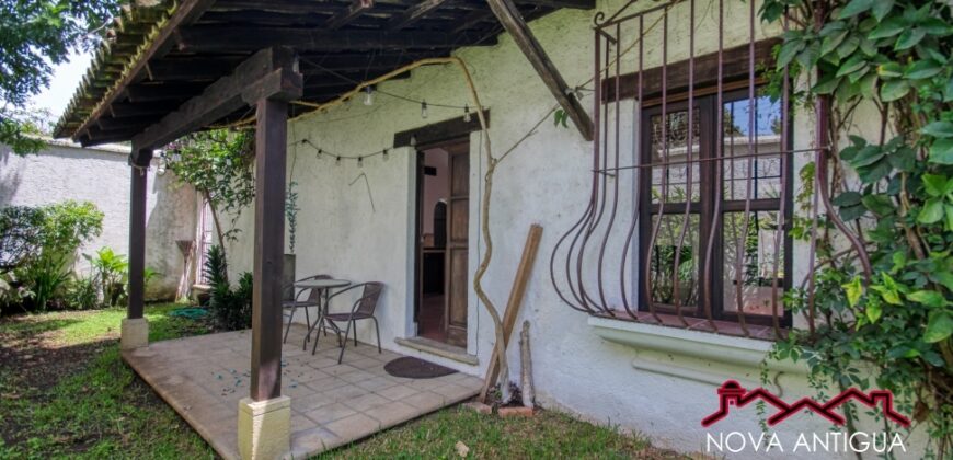 D272 – Casa en venta de 4 habitaciones en Tetuan