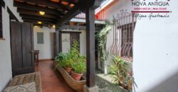 D272 – Casa en venta de 4 habitaciones en Tetuan