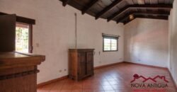 D272 – Casa en venta de 4 habitaciones en Tetuan