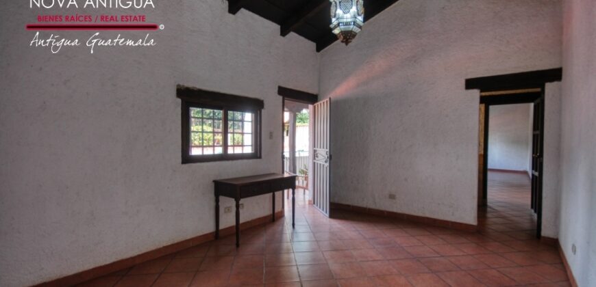 D272 – 4 bedroom house for sale