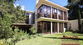 T23 – Gorgeous colonial – modern style home in gated community