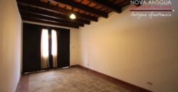 B284 – Unfurnished 2 bedroom house for rent