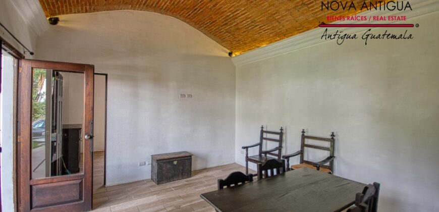 H203 – Two level house