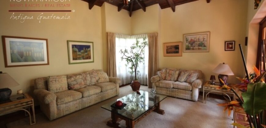 G256 – Comfortable furnished property in residential area