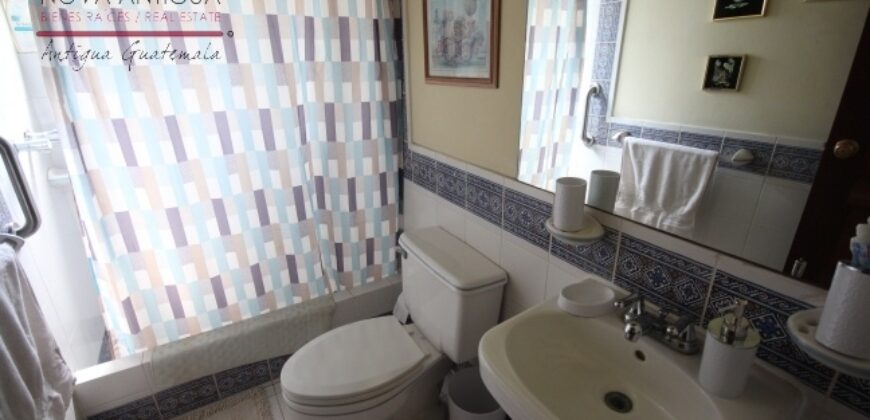 G256 – Comfortable furnished property in residential area