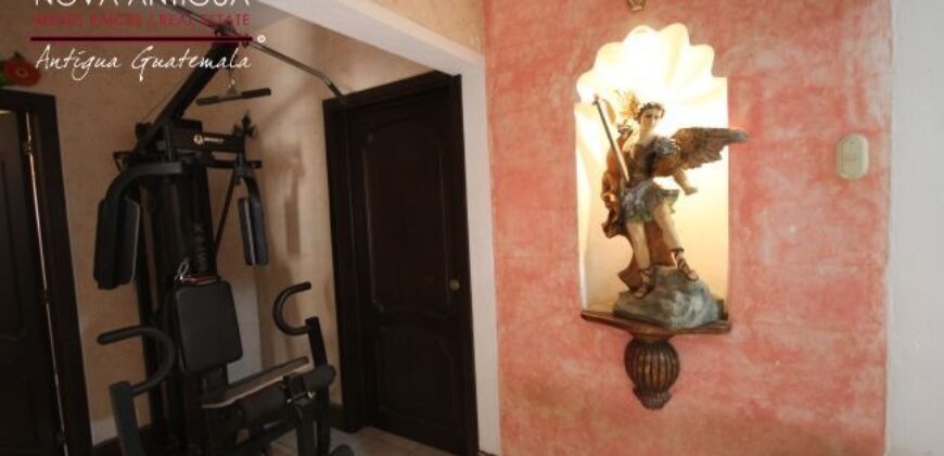 F343 – Apartamento en renta en residencial privado