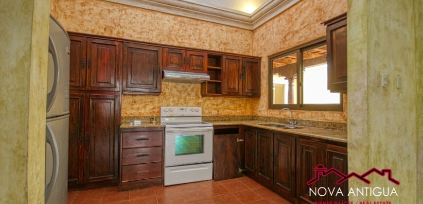 B285 – 1 level home in gated community with swimming pool