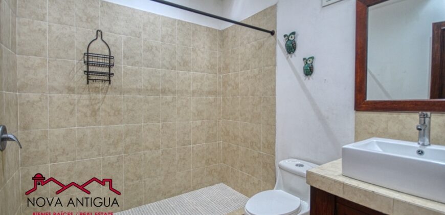 B285 – 1 level home in gated community with swimming pool