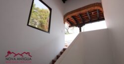 D60 – Casa de 2 niveles en Plazuela el Conquistador