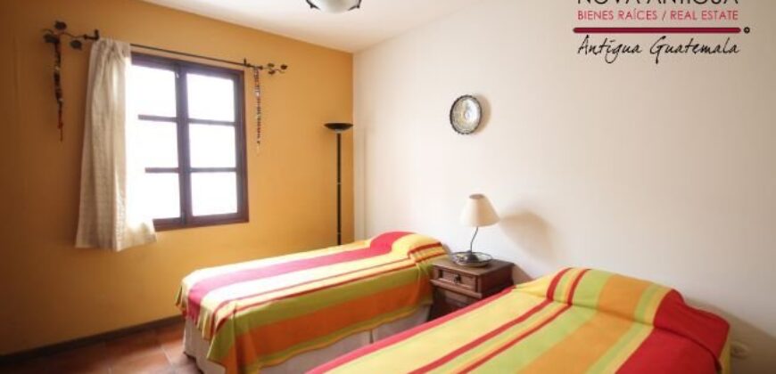 B287 – Apartamento en renta en área residencial