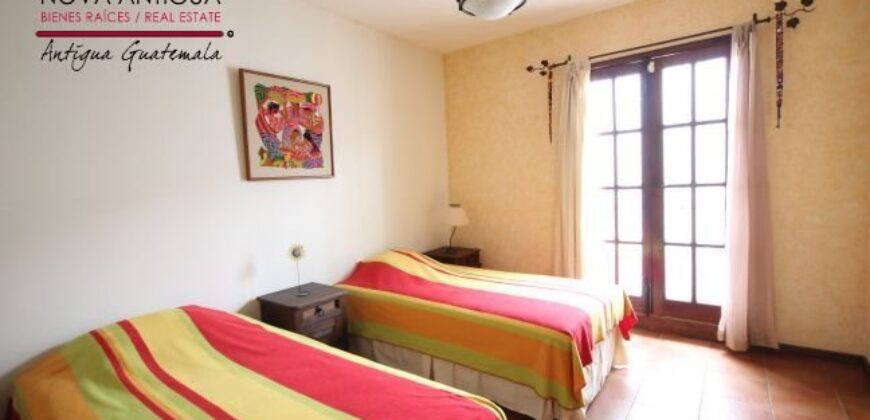 B287 – Apartamento en renta en área residencial