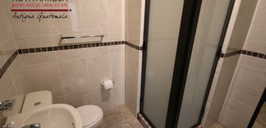 F346 – Apartamento en renta en  segundo nivel en el área de Jocotenango