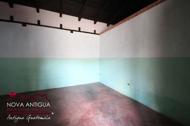 A1101 – Amplia propiedad en renta en Antigua Guatemala