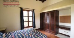 A1103 – Ample property in the center of Antigua Guatemala