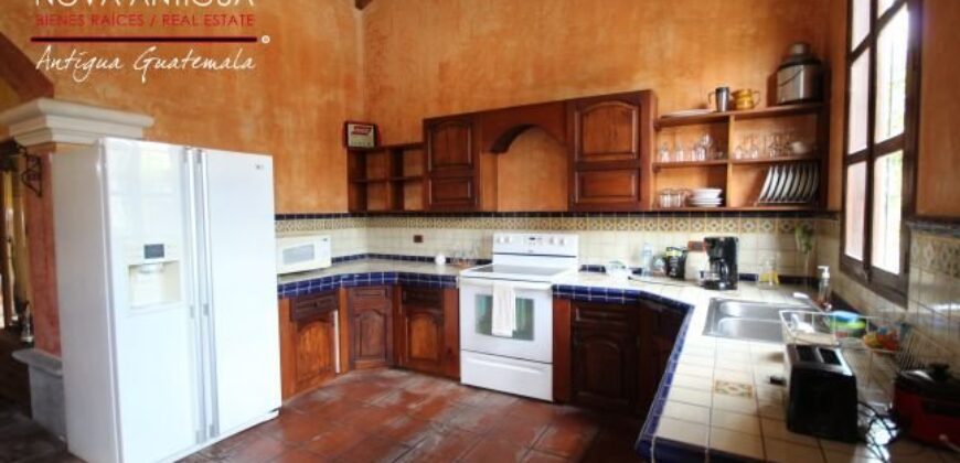 F347 – Beautiful furnished property in the area of Jocotenango
