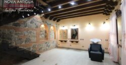 A1107 – Local comercial para salón, a una cuadra del parque central