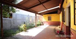 A3108 – House for rent in the center of Antigua