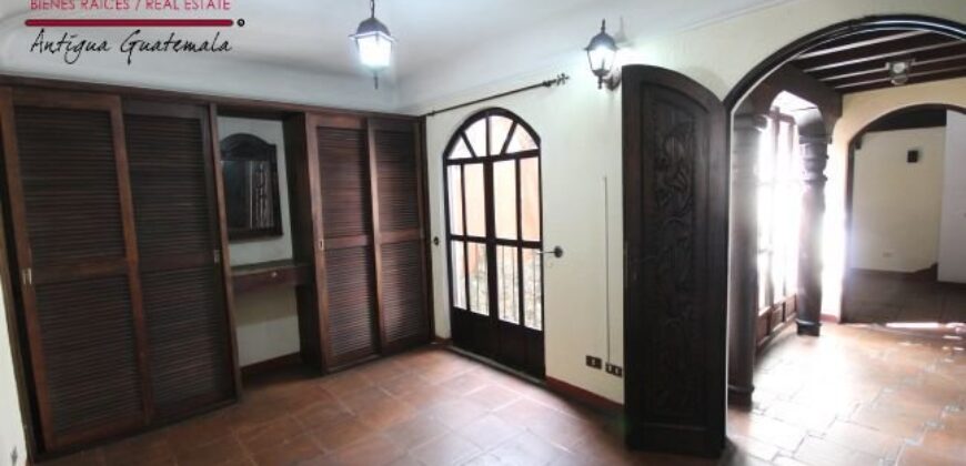 A3111 – Apartamento en renta en área residencial