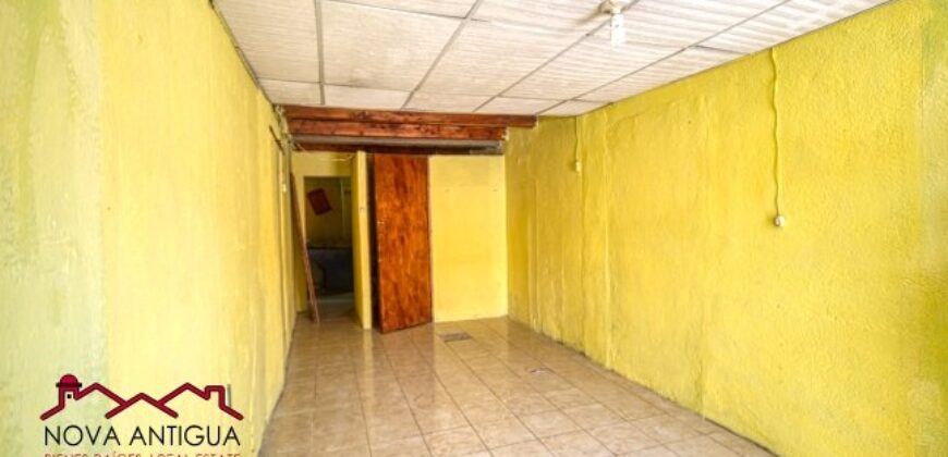 A3120 – Space for rent in the center of Antigua